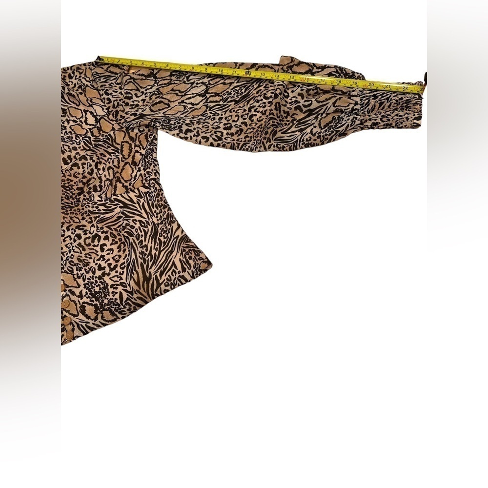 H&M Women’s Leopard Long Sleeve Blouse Size 8 - Picture 8 of 12